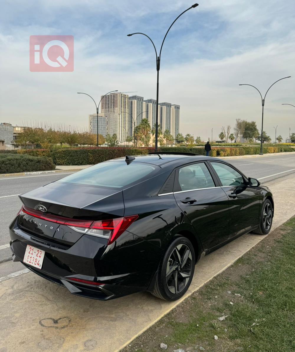 هیوندای ئەلەنترا